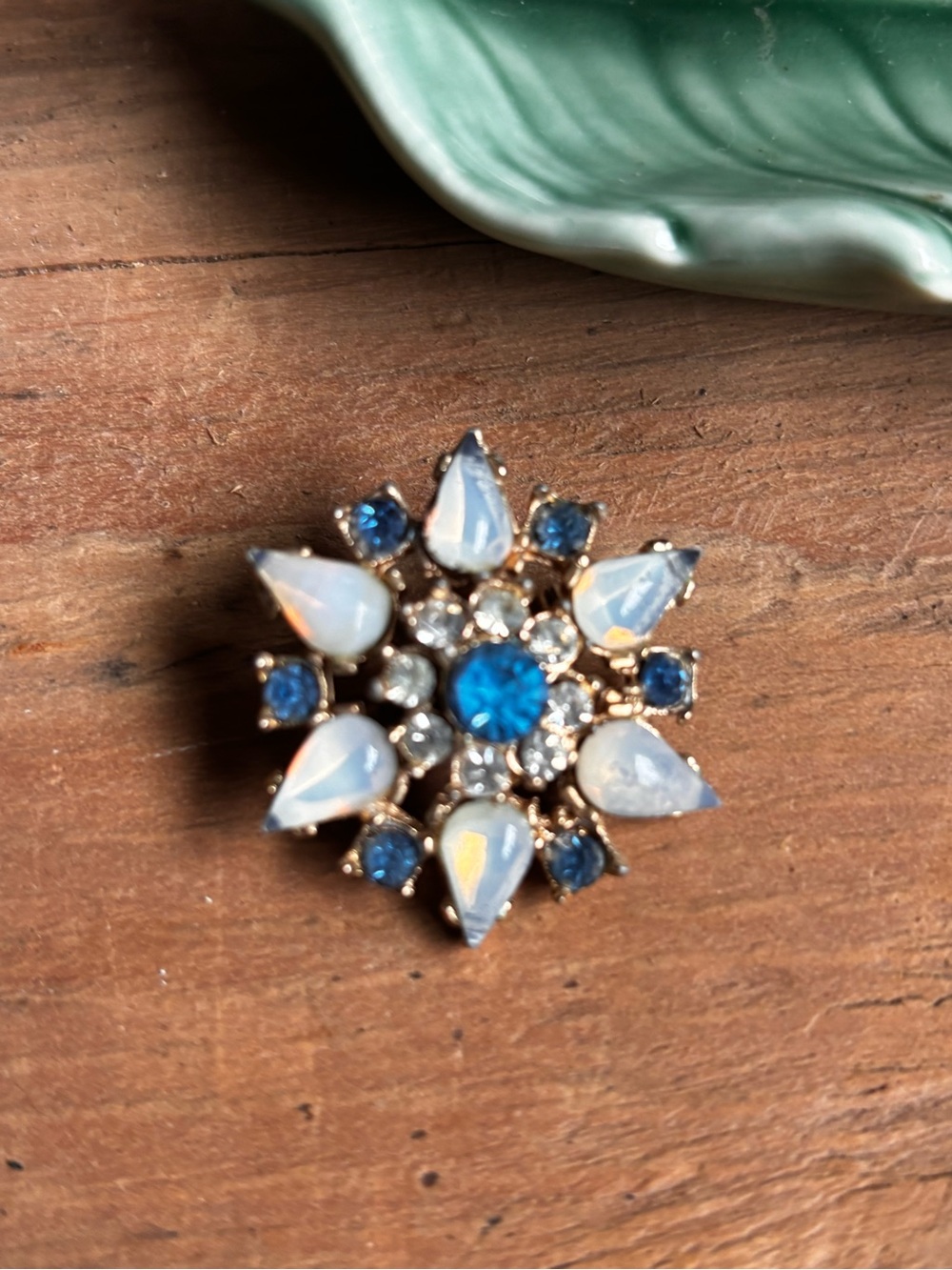 Vintage Gold-Tone Opalescent & Blue Crystal Starburst Brooch